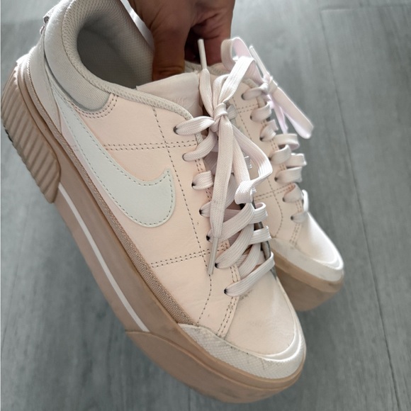 Nike Women's Light Pink and White Sneakers - Picture 1 of 4